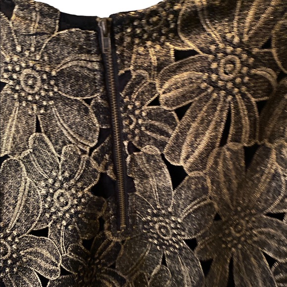 Gorgeous top size medium pre loved - Picture 8 of 11